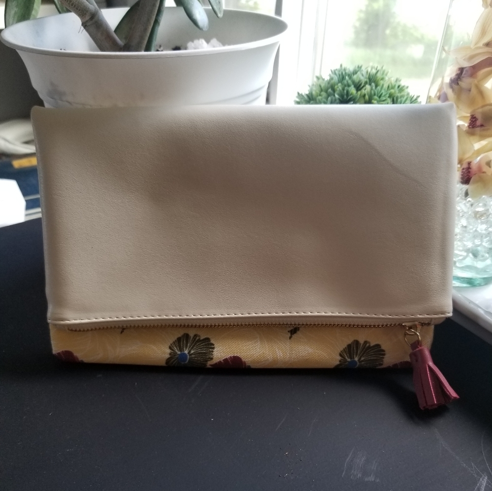 Cream floral clutch
